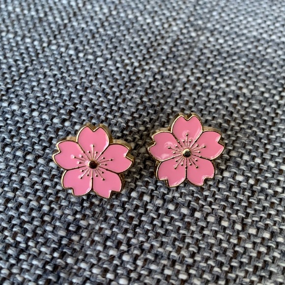 Cute cherry blossom pins - Set of 2 - Picture 3 of 3